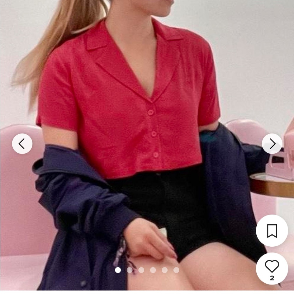 Aritzia Sunday Best Women's Red Button-Up Top